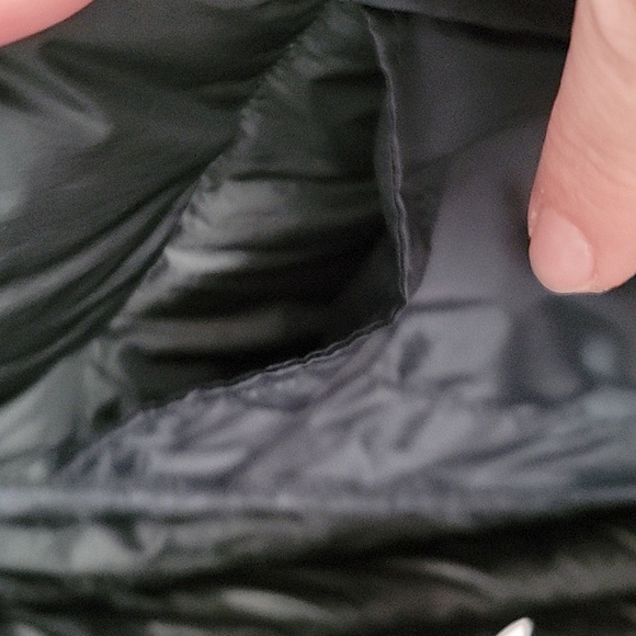 Uniqlo Vest Like New Small - Picture 5 of 8